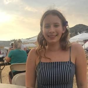 Meet your Posher, Caroline